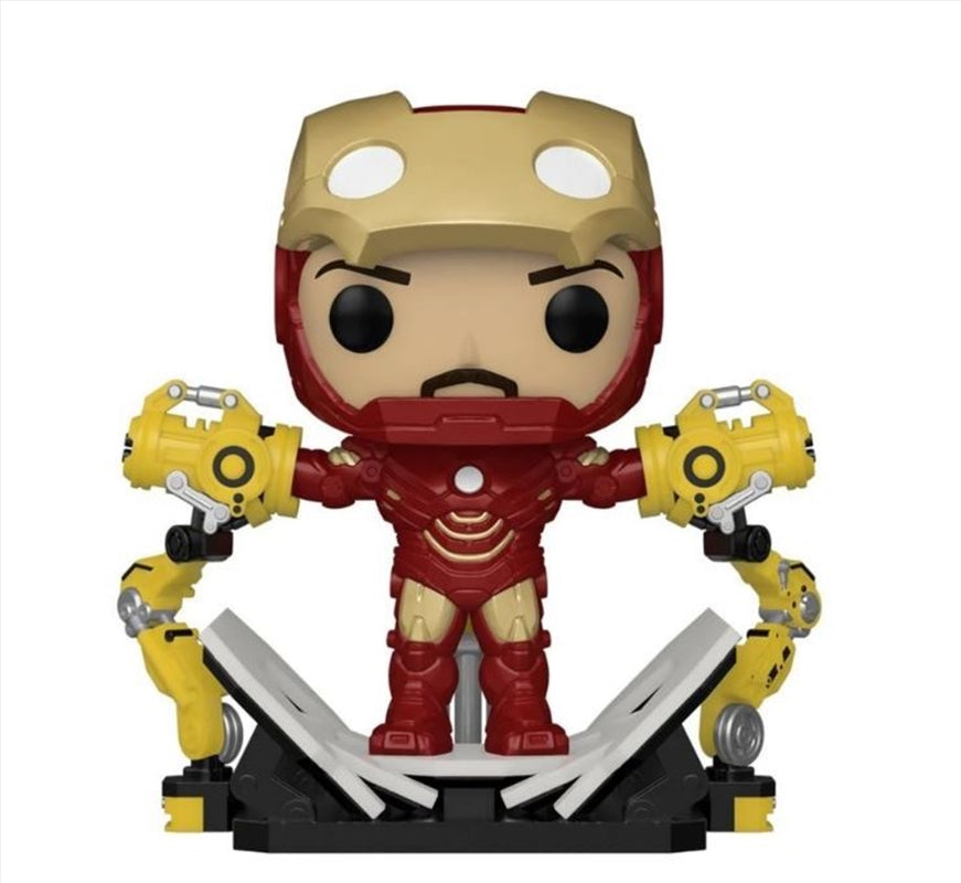 Iron Man 2 - Iron Man Mark IV with Gantry Glow Pop! Deluxe