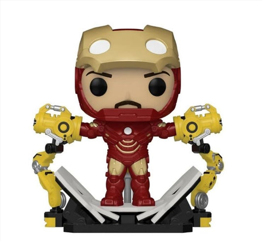 Iron Man 2 - Iron Man Mark IV with Gantry Glow Pop! Deluxe